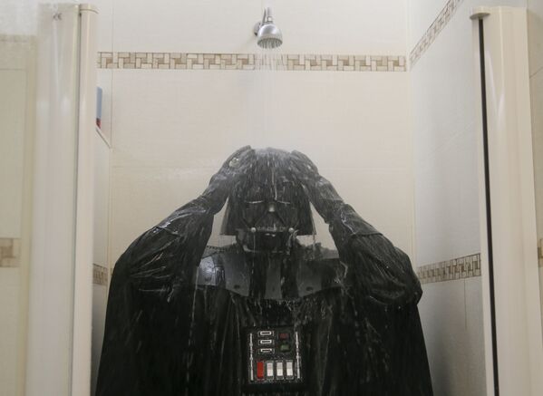 Darth Vader Nikolaevich trong căn hộ của mình ở Odessa - Sputnik Việt Nam