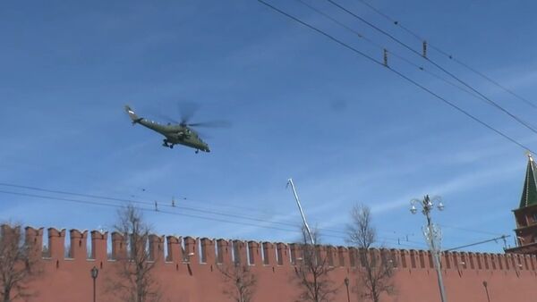 Mi35MS takes off from the Kremlin SITE - Sputnik Việt Nam